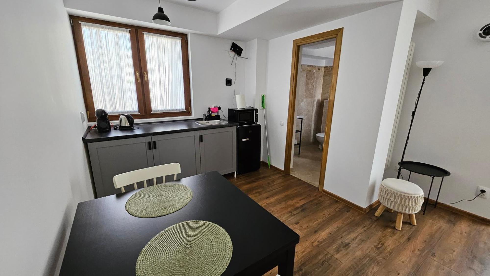 Old Town Apartament Apartman Tergovistye Kültér fotó